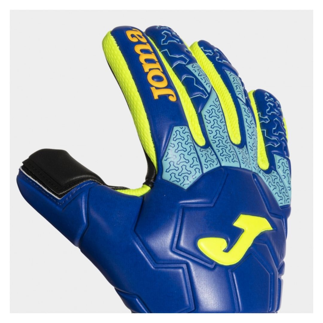 Joma Brave Football Goalkeeper Gloves - Main Image