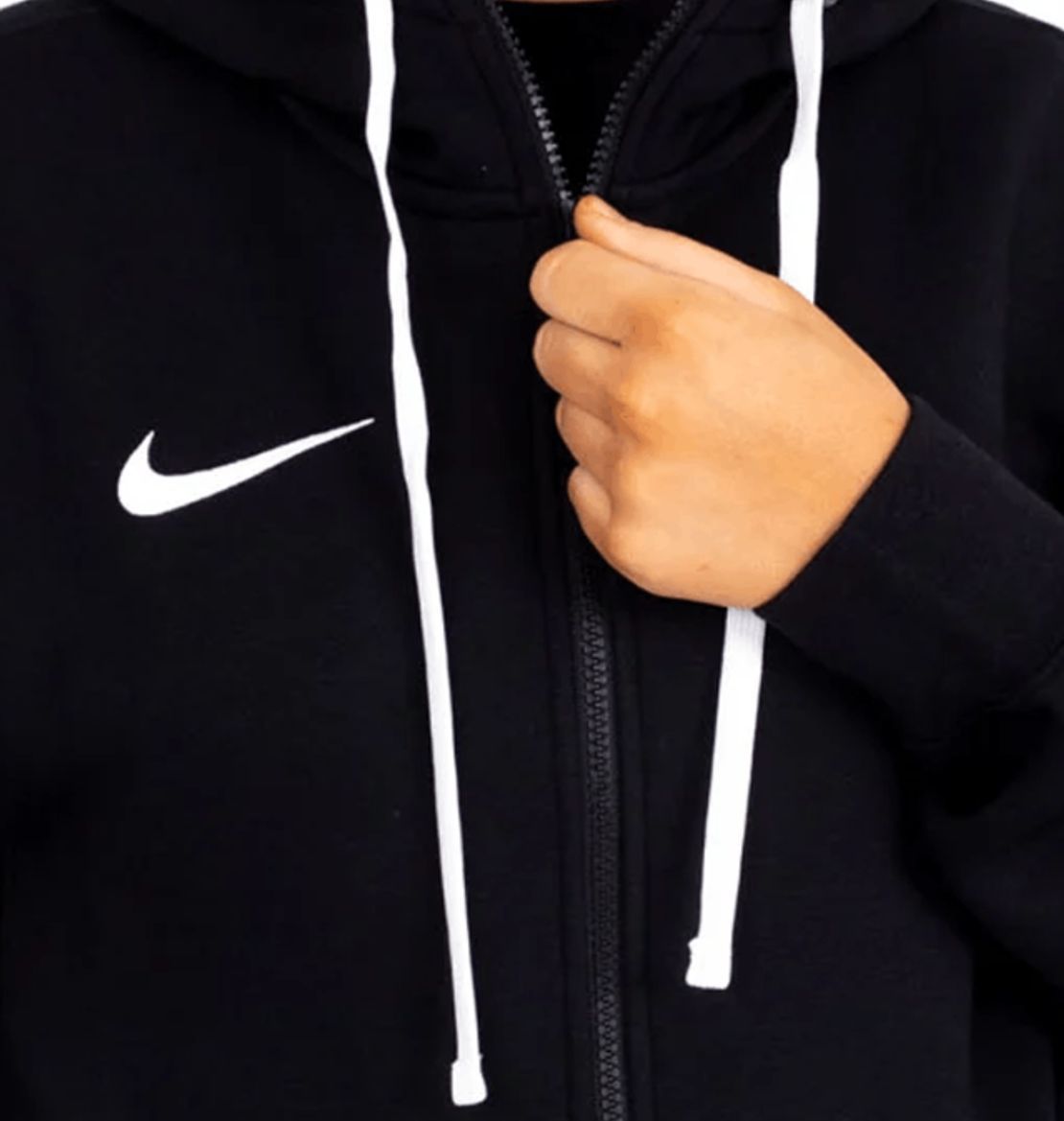 nike zip up hoodie foot locker