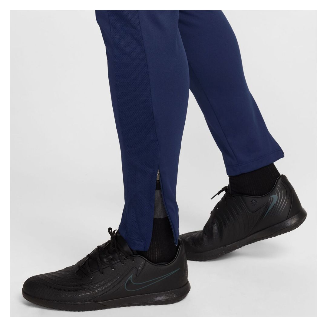 nike dress pants mens Nike Men's Club Woven Tapered Leg Pants, Small, Black