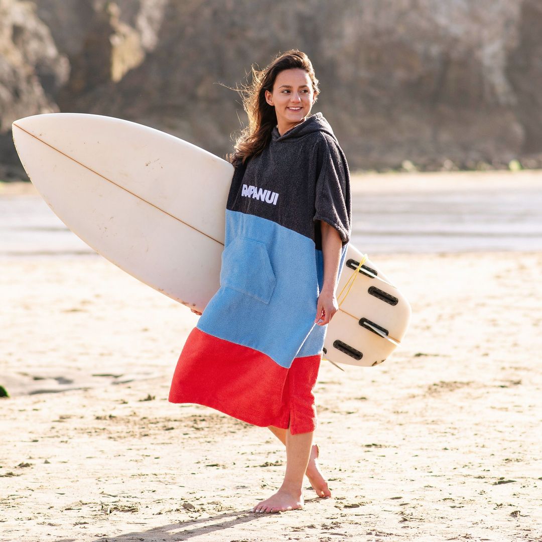 Women's Organic Cotton Surf Towel Changing Robe Rapanui - Main Image