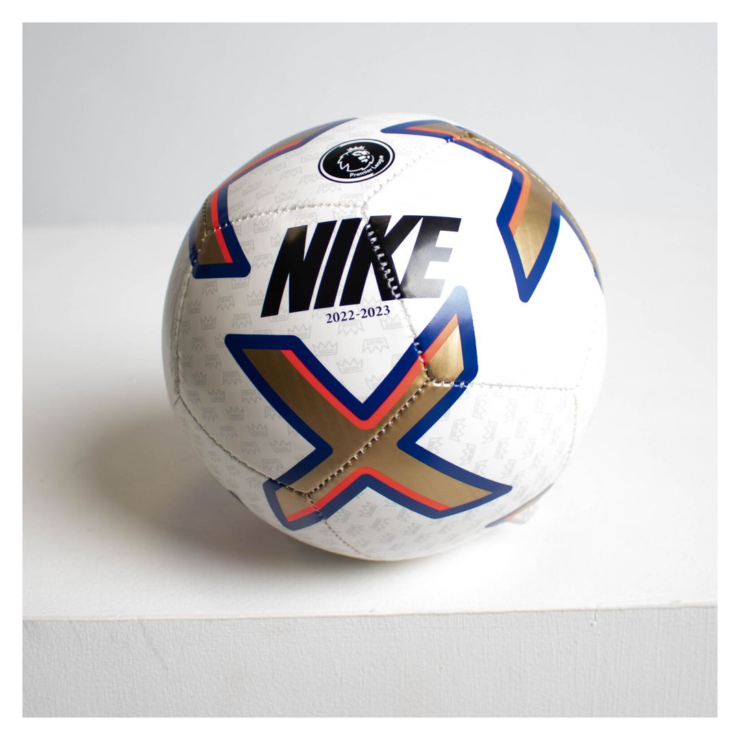Nike Premier League Skills Football