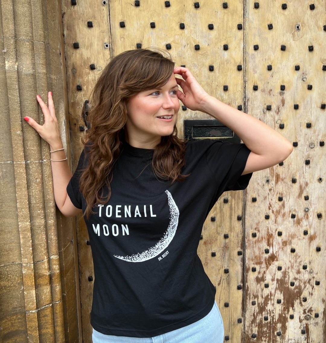STUDIO T&Y BEAVER MOON ペンダントトップ Crescent Moon Top | Celestial Moon T-Shirt | Dr Becky