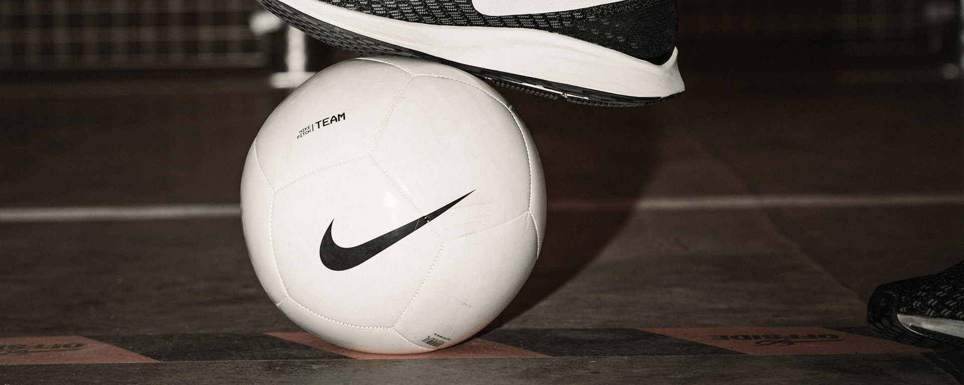 nike footballs size 4