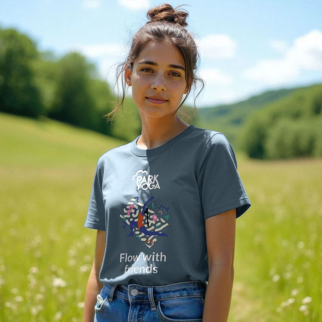 Women's t-shirt - Flow with friends
