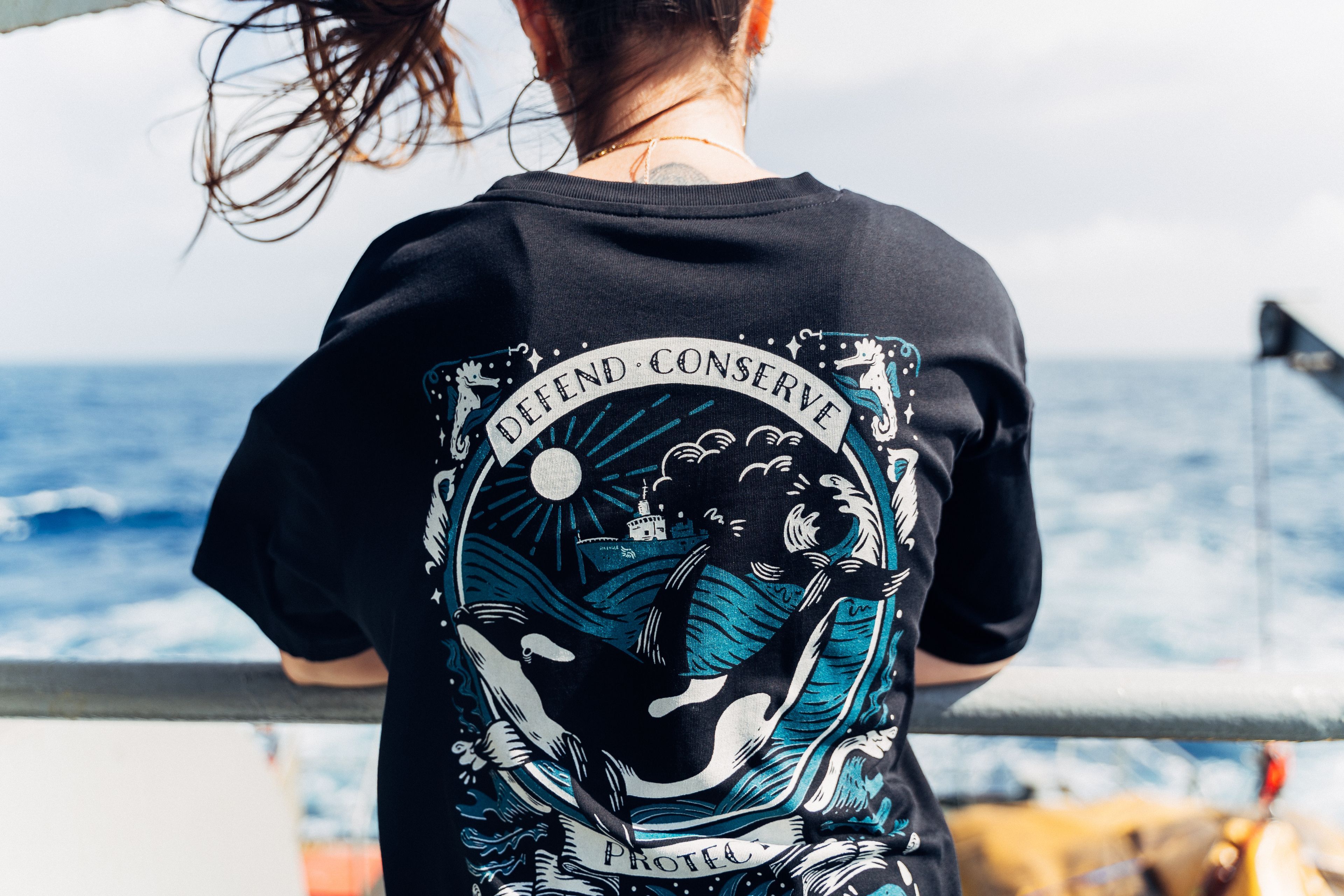 Orca Women's Oversized T-shirt