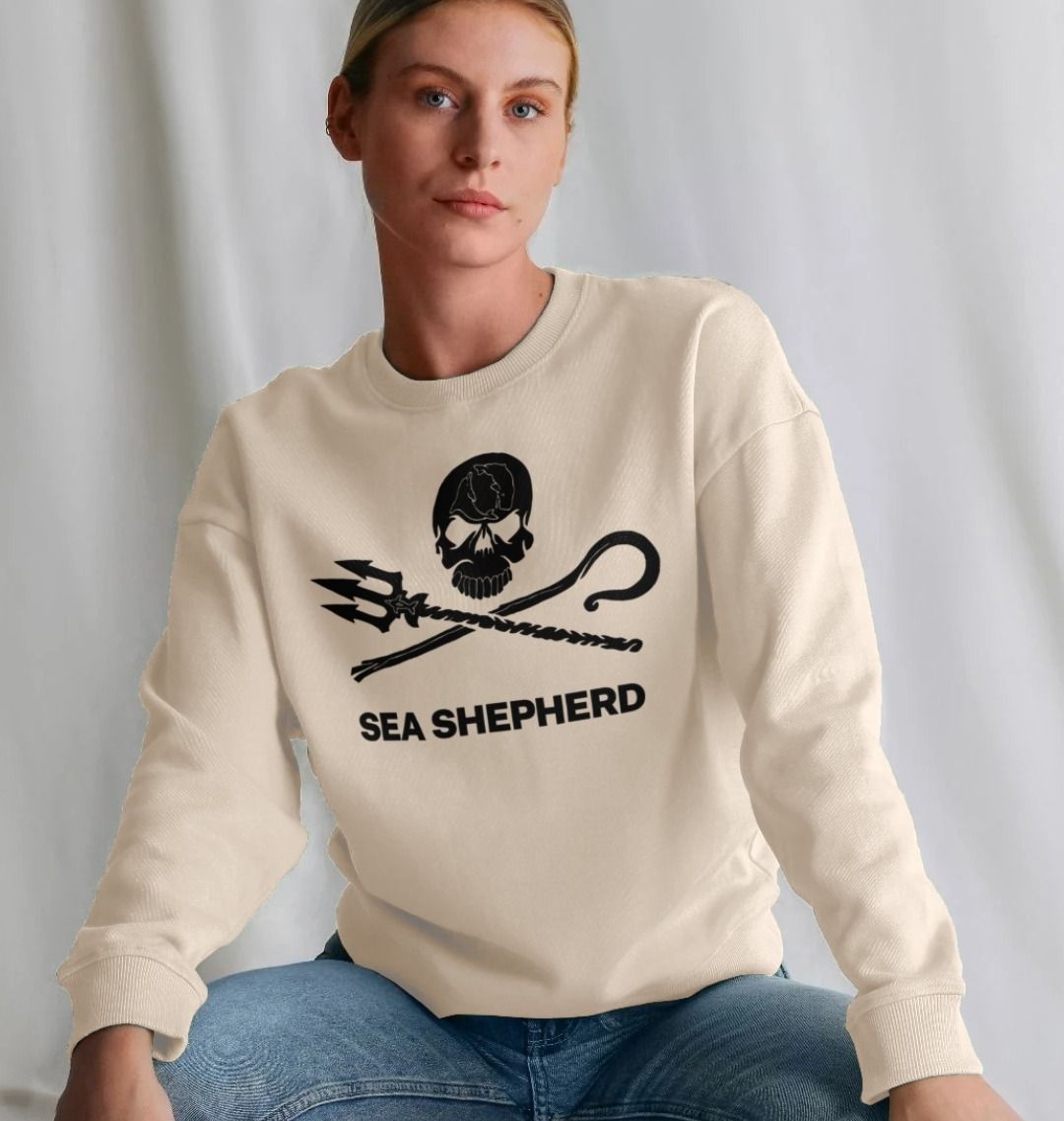Sea Shepherd Jolly Roger Women's Overszied Sweatshirt | Black Print