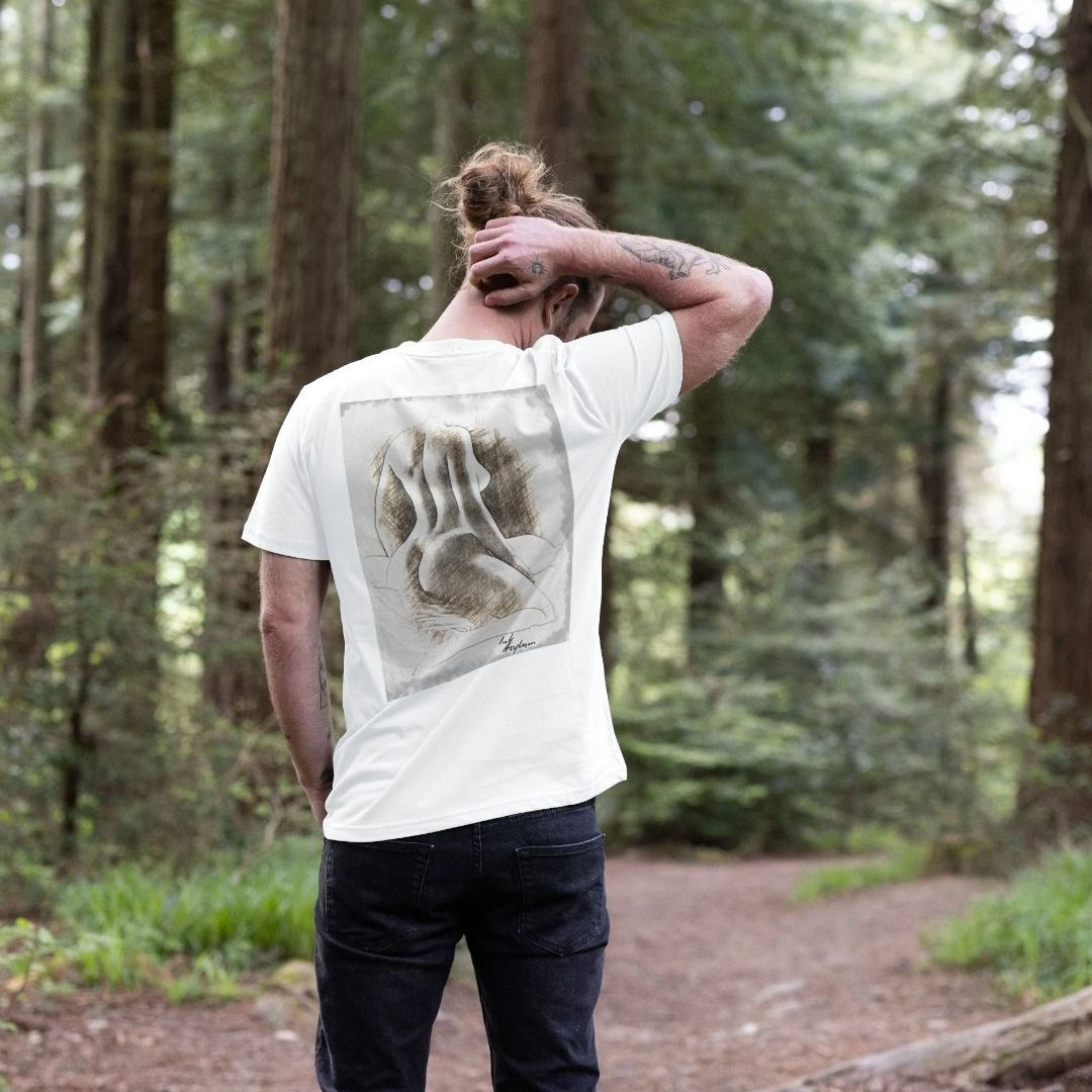Model Tee