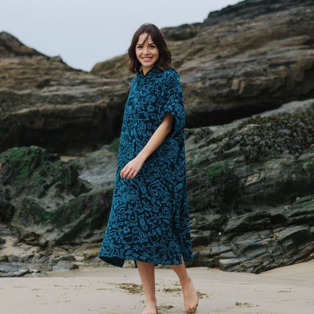 Women's Marine Organic Surf Towel Changing Robe Rapanui