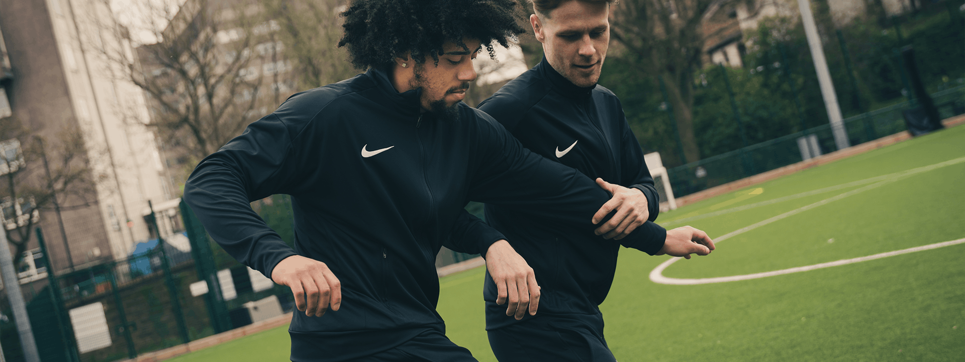 black nike sweatsuit set