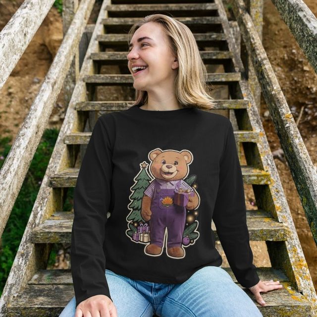 Bear of Hope Christmas Long Sleeve Tee — fotografia 1