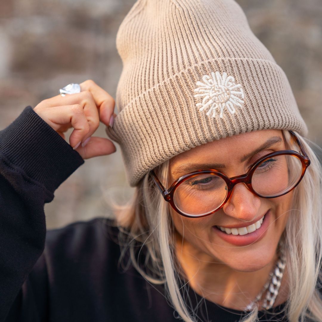 Kinging-It Always Beanie Embroider White