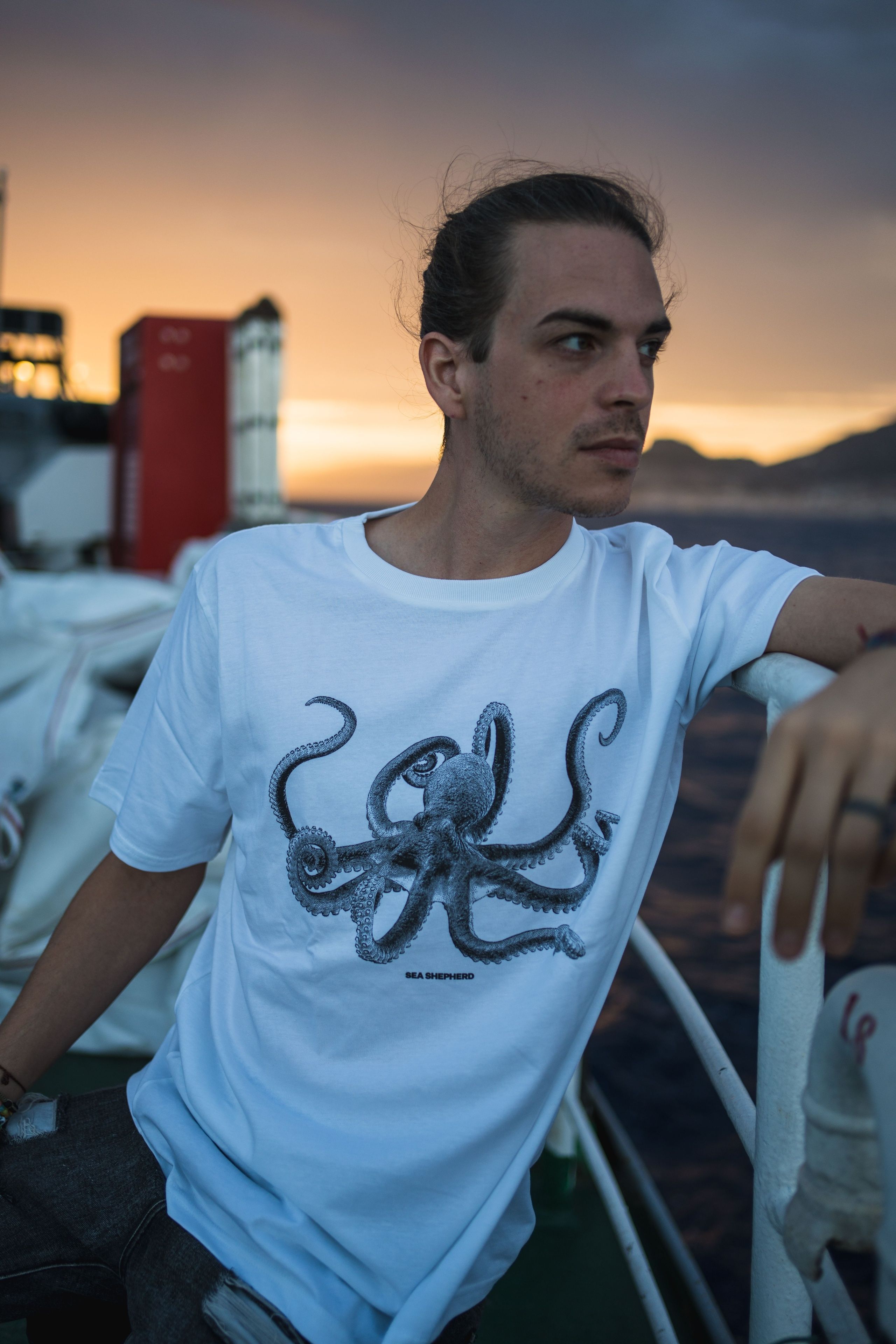 Tシャツ(半袖+袖なし) OCTOPUS TEE Octopus T-shirt/tee Asst Colors - California Republic Clothes